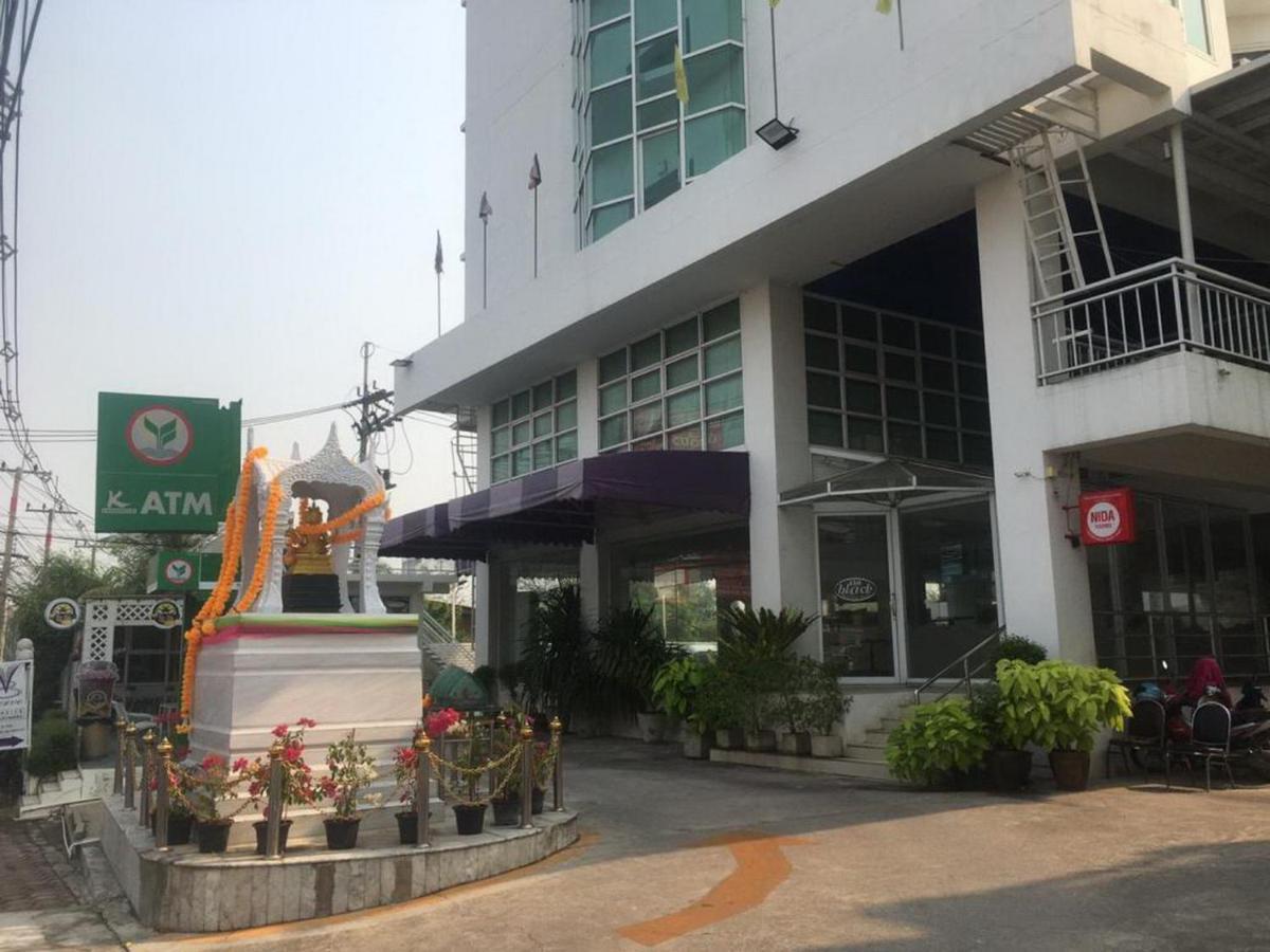 V Verve Service Apartment Hotel Chachoengsao Exterior foto
