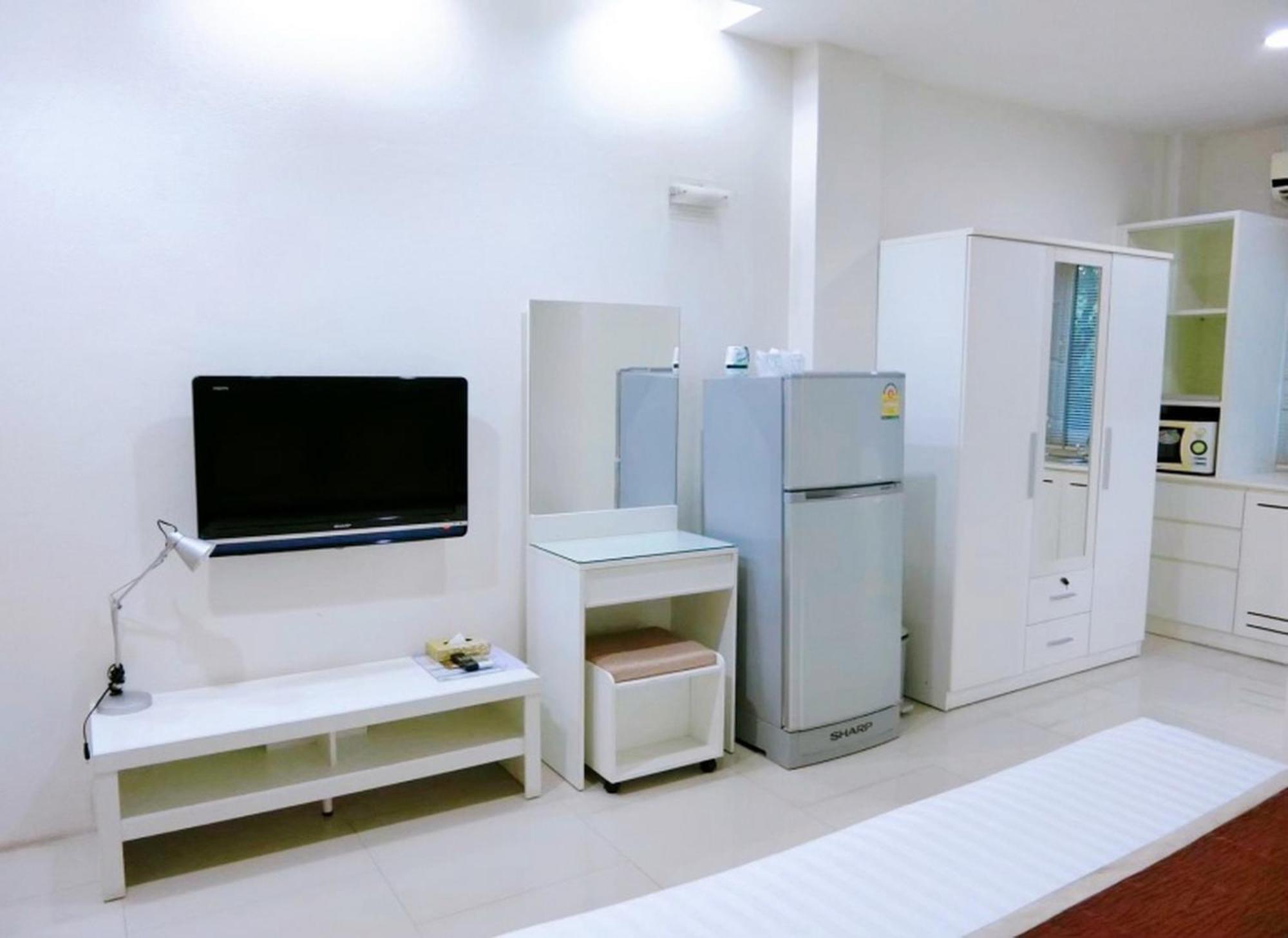V Verve Service Apartment Hotel Chachoengsao Quarto foto