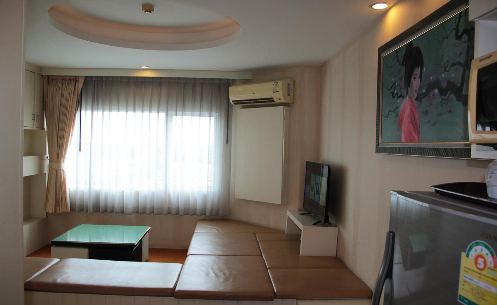 V Verve Service Apartment Hotel Chachoengsao Quarto foto