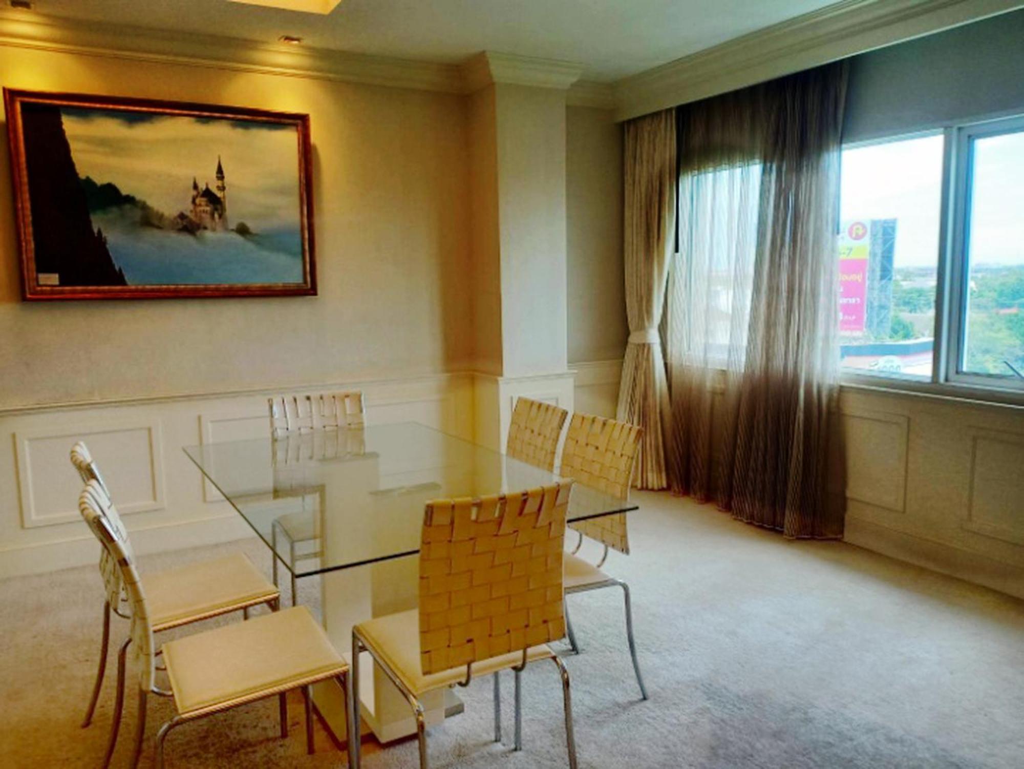 V Verve Service Apartment Hotel Chachoengsao Quarto foto
